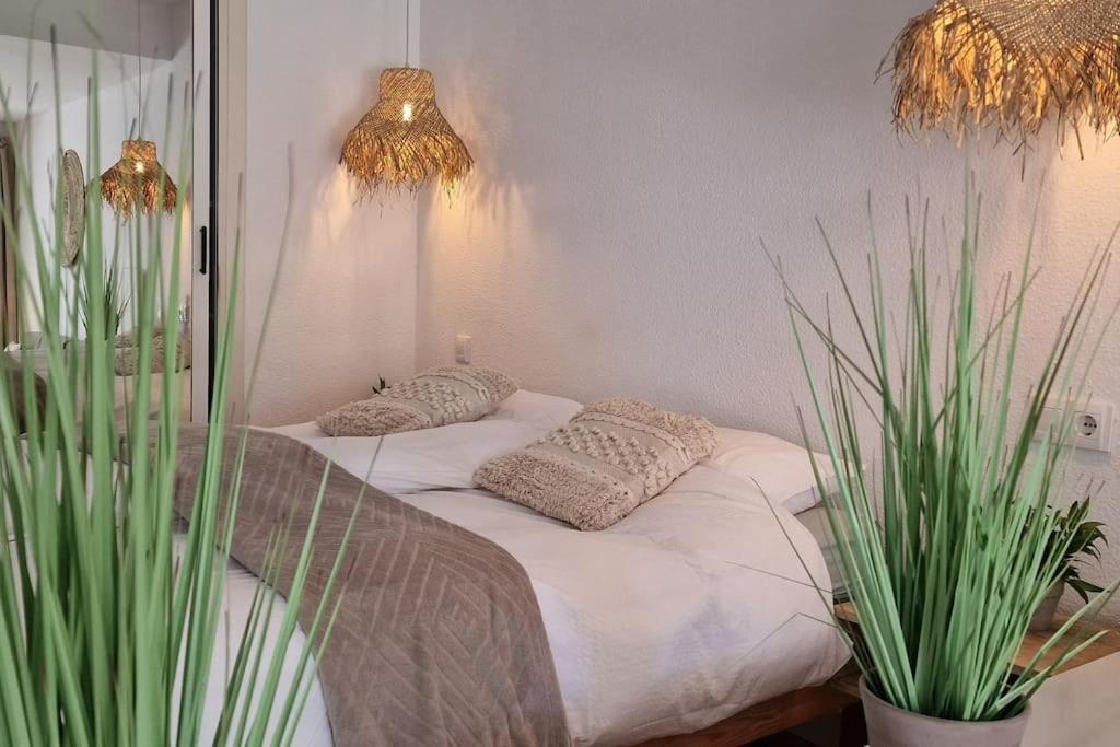 Luxe Studio Met Ruim Terras, Vlak Aan Zee! Sitio de Calahonda Eksteriør billede