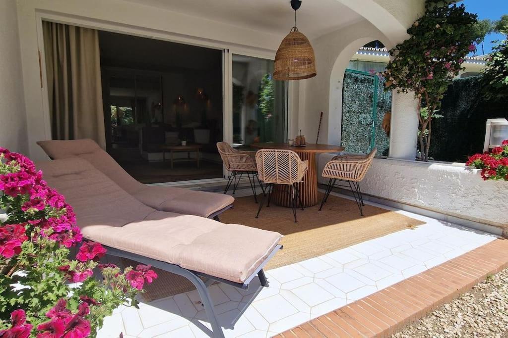 Luxe Studio Met Ruim Terras, Vlak Aan Zee! Sitio de Calahonda Eksteriør billede